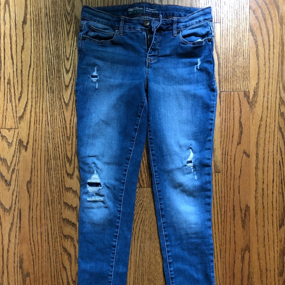 Distressed jeans - Picture 2 of 6